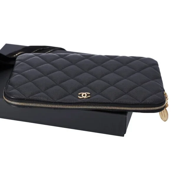 CHANEL Matelasse Clutch Bag Quilted Zip Pouch Black Caviar Leather Full Set - Picture 6 of 9